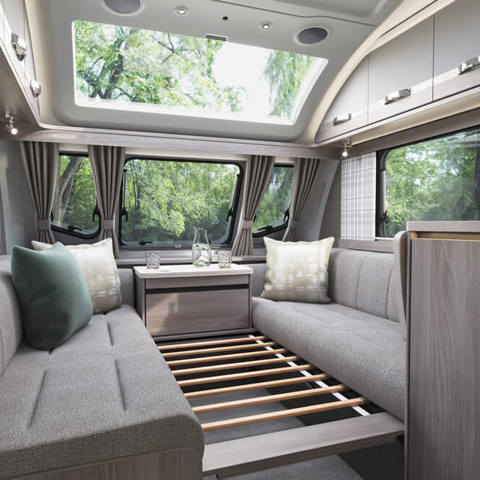 2025 Challenger 580 Pull Out Bed Slats