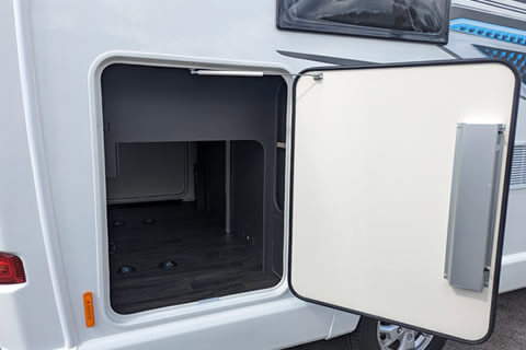 Which motorhomes have a garage and what are the benefits?